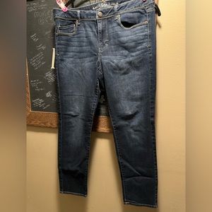 NWOT American Eagle skinny jeans